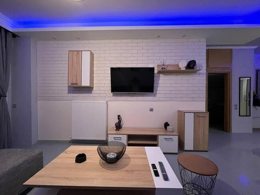 Vip Apt. Pezodromos Kalamarias テッサロニキ エクステリア 写真
